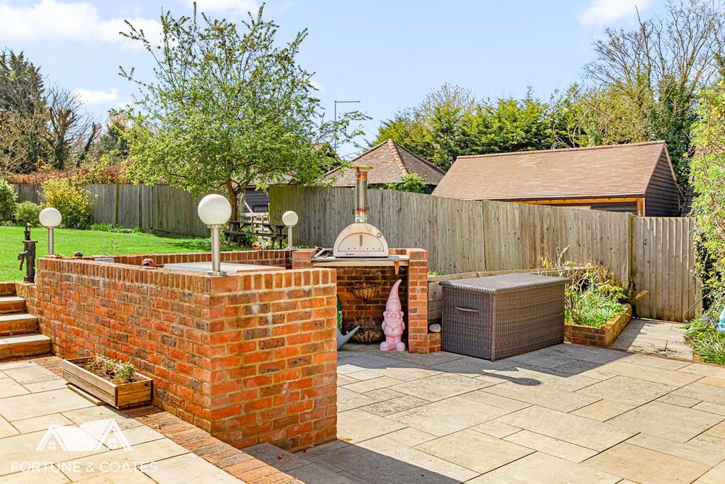 Additional image 46 of 4 bed detached house for saleRoydon Road, Harlow CM19