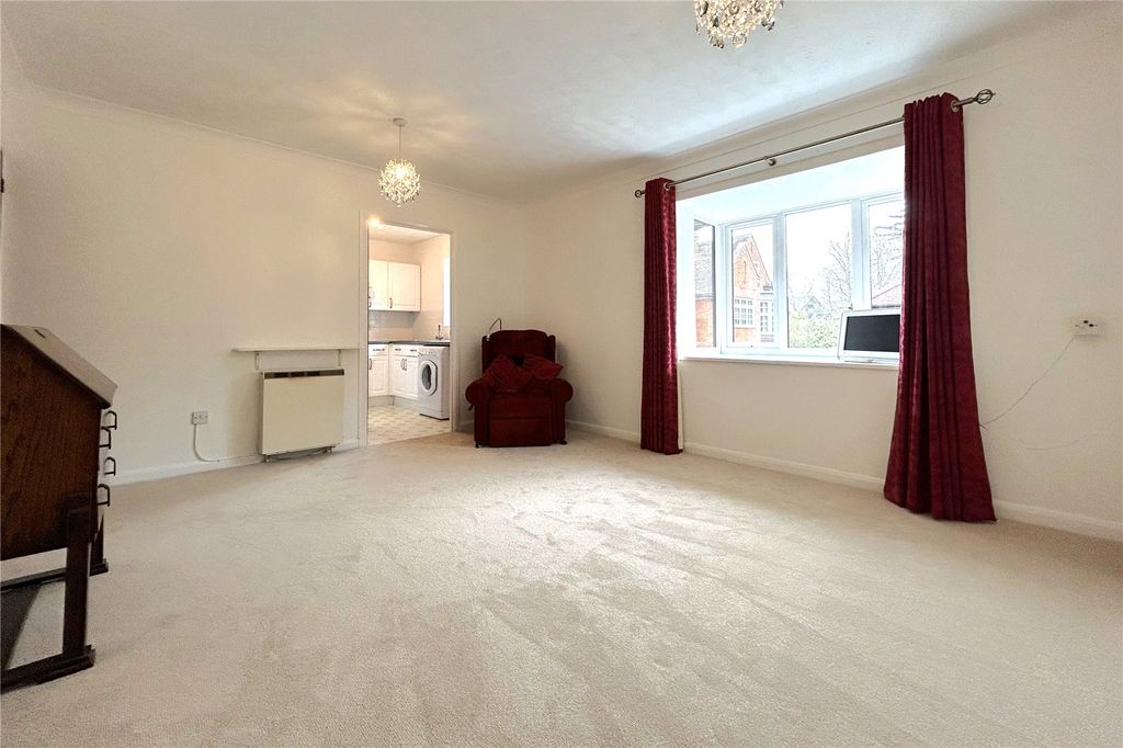 Additional image 2 of 2 bed flat for saleBerry Court, Hook, Hampshire RG27