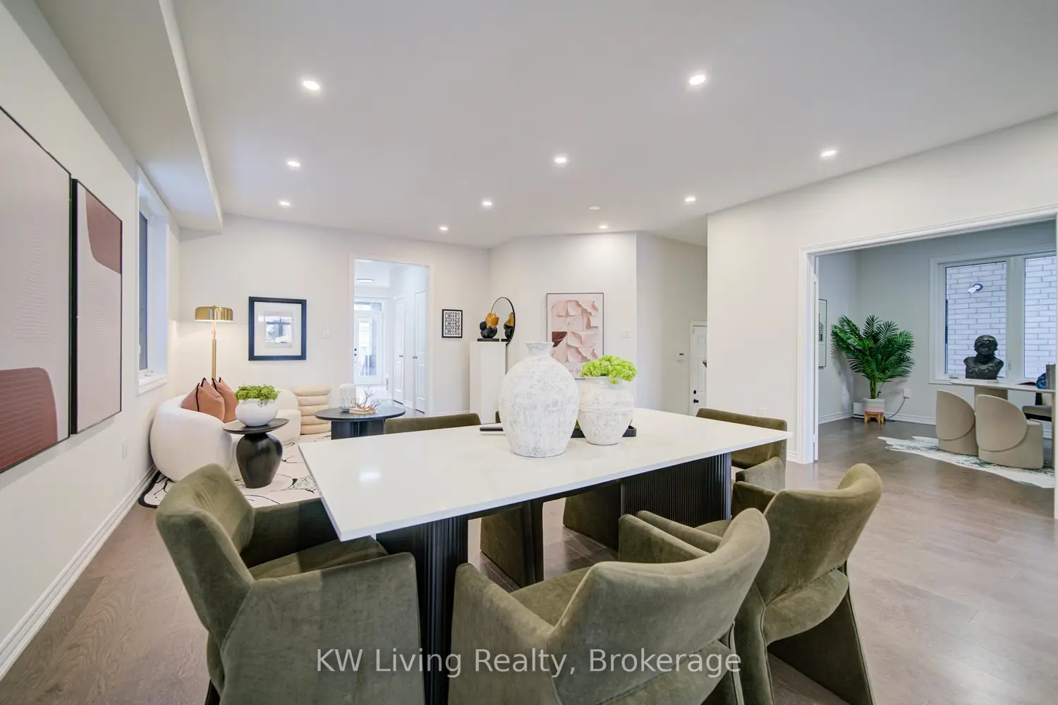 136 Wesmina Avenue photo 4