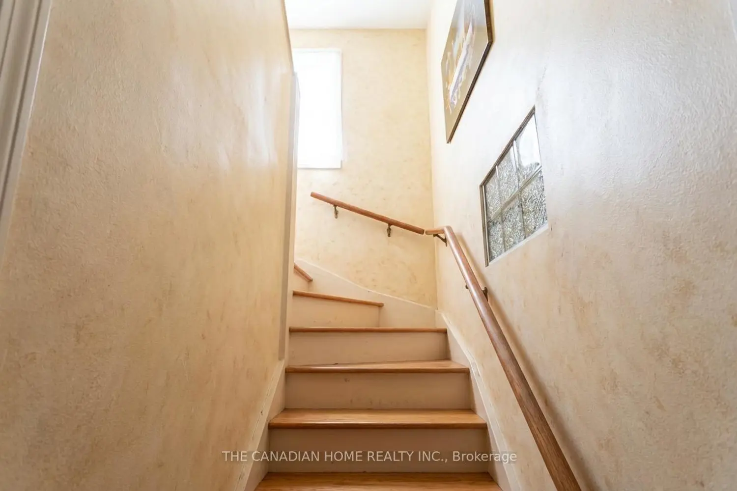 24 Neebig Avenue photo 5