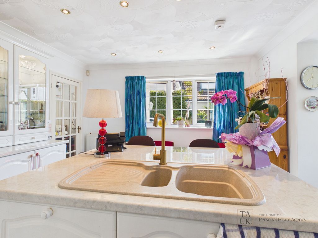 Additional image 11 of 5 bed detached house for saleHavant Road, Hayling Island PO11