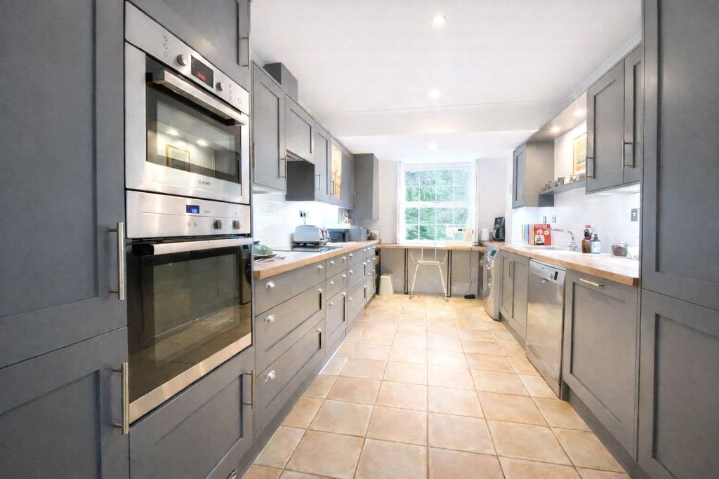 Additional image 5 of 2 bed flat for saleShottermill Park, Hindhead Road, Haslemere, Surrey GU27