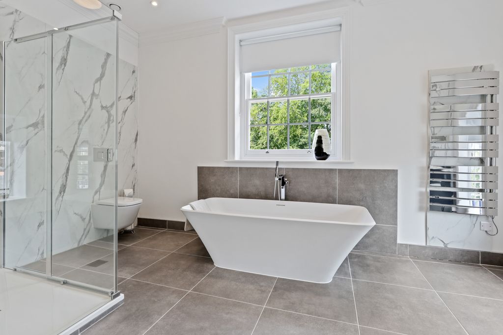 Additional image 21 of 5 bed property for saleOld Bedhampton, Hampshire PO9