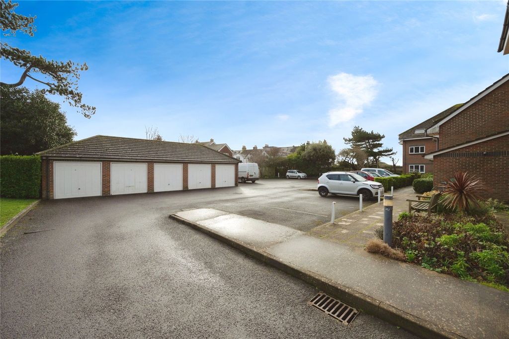 Additional image 14 of 2 bed flat for saleSea Front, Hayling Island, Hampshire PO11