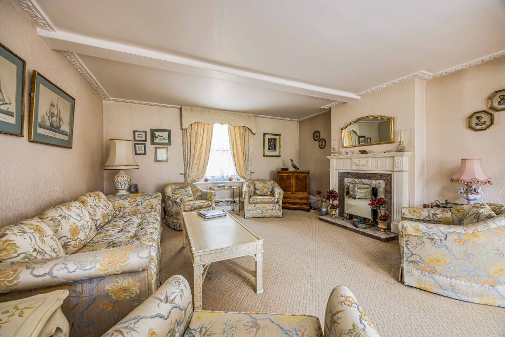 Additional image 4 of 3 bed detached house for saleOld Bedhampton, Hampshire PO9