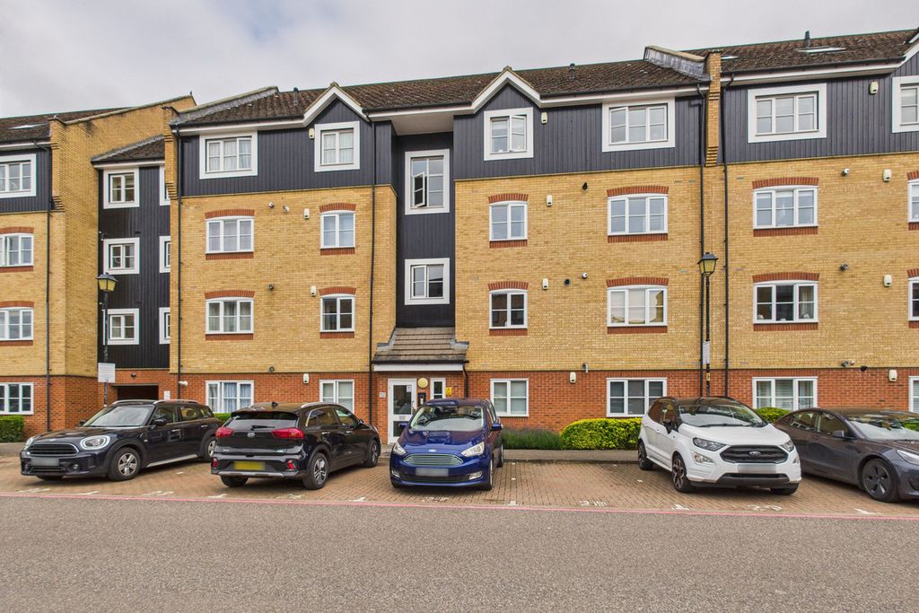 Additional image 24 of 2 bed flat for saleStationers Place, Hemel Hempstead HP3