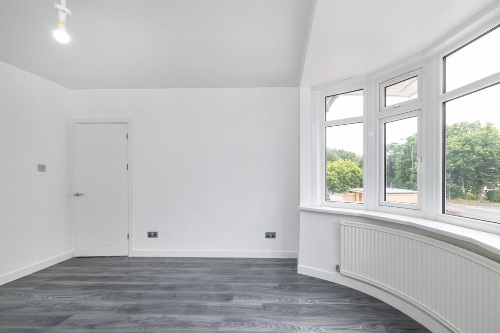 Additional image 18 of 5 bed semi-detached house for saleNelson Road, Hounslow TW3