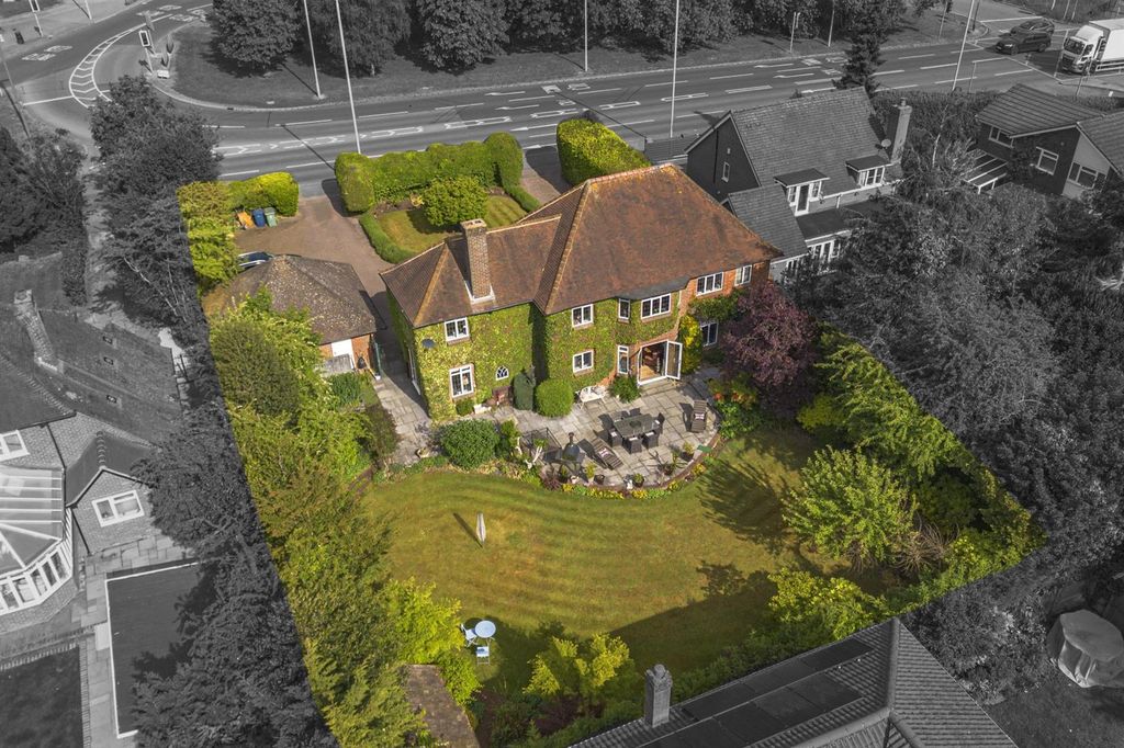 Additional image 20 of 5 bed detached house for saleMarlow Hill, High Wycombe HP11