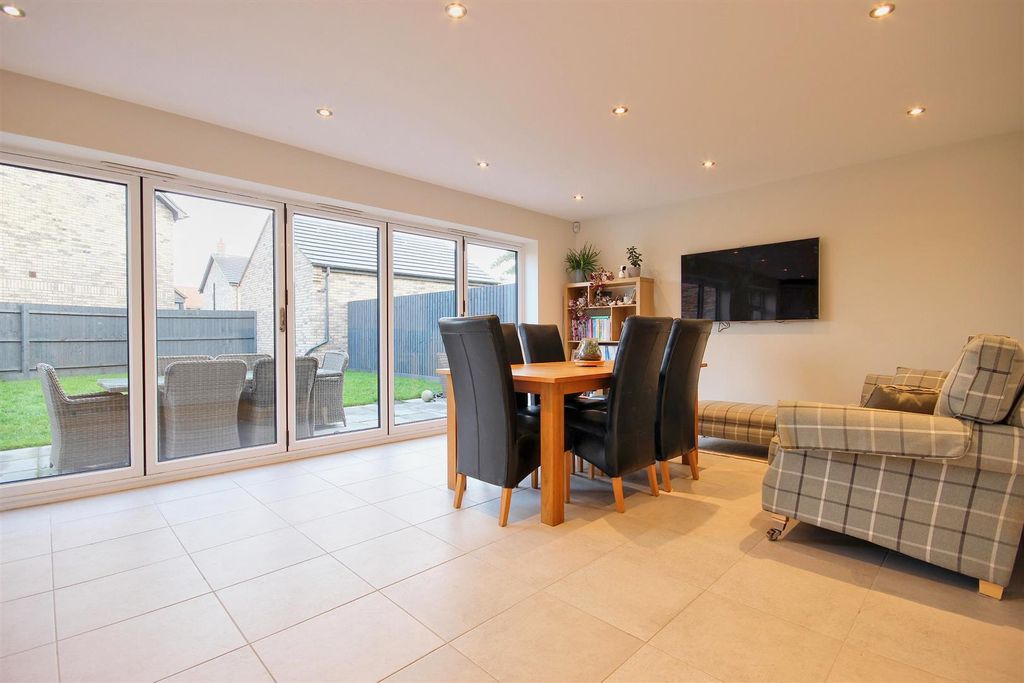 Additional image 6 of 5 bed detached house for saleEyre Grove, Hornsea HU18