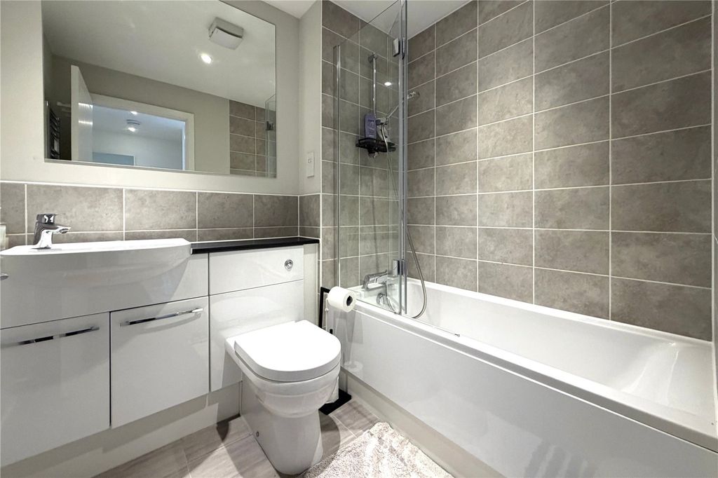 Additional image 7 of 2 bed semi-detached house for saleBrick Work Lane, Hook, Hampshire RG27