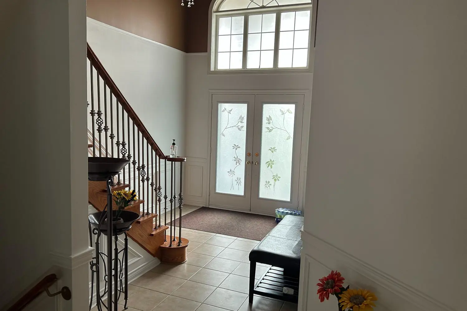 1370 Clarence Street photo 2