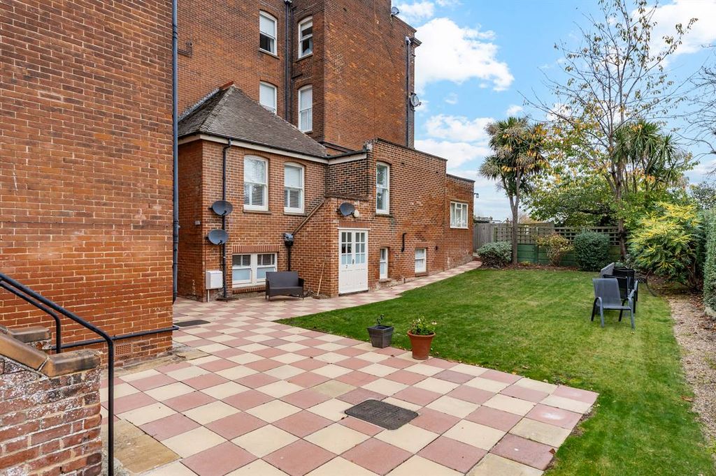 Additional image 17 of 2 bed flat for saleStation Road, Herne Bay CT6