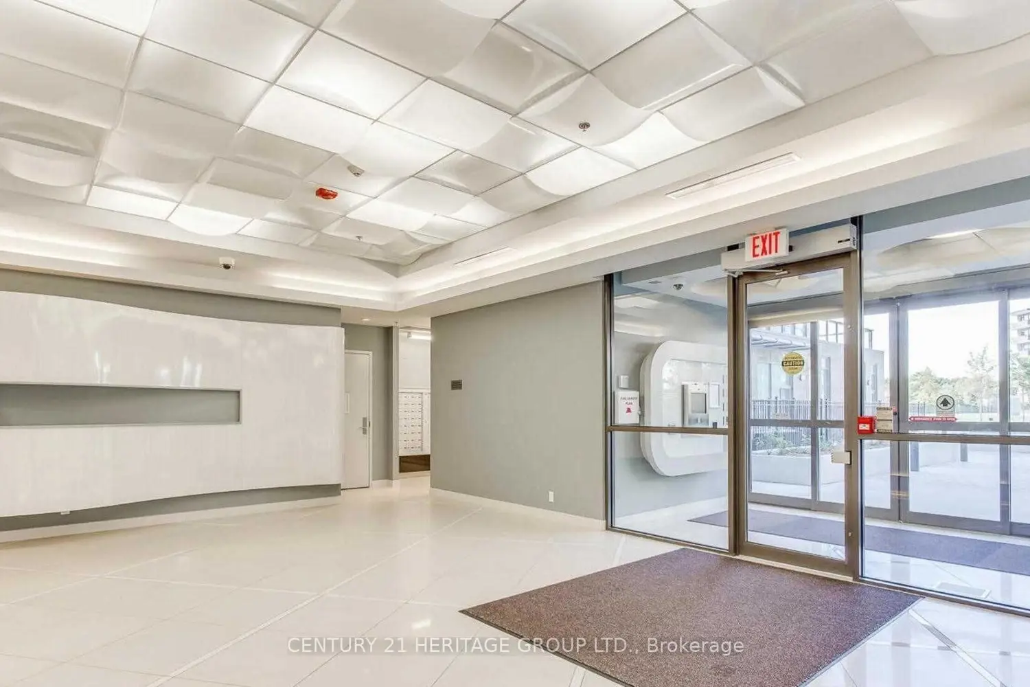 80 Esther Lorrie Drive 709 photo 4