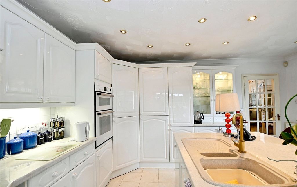 Additional image 3 of 6 bed detached house for saleHavant Road, Hayling Island, Hampshire PO11