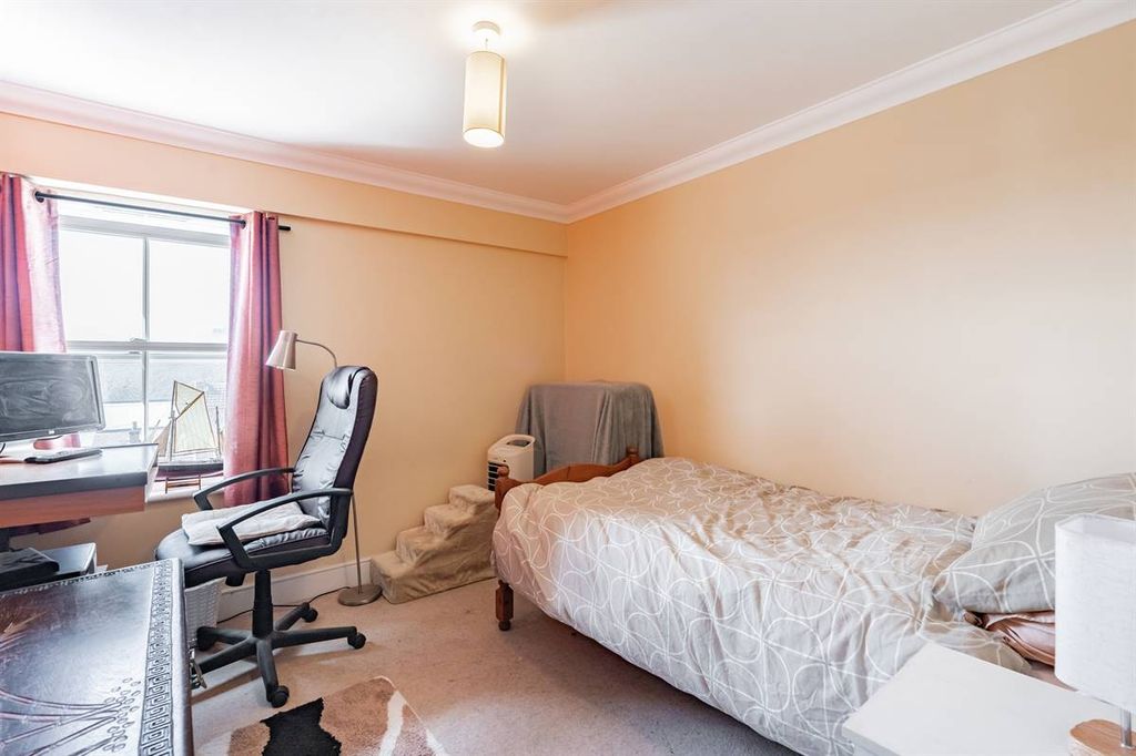 Additional image 12 of 2 bed flat for saleCentral Parade, Herne Bay CT6