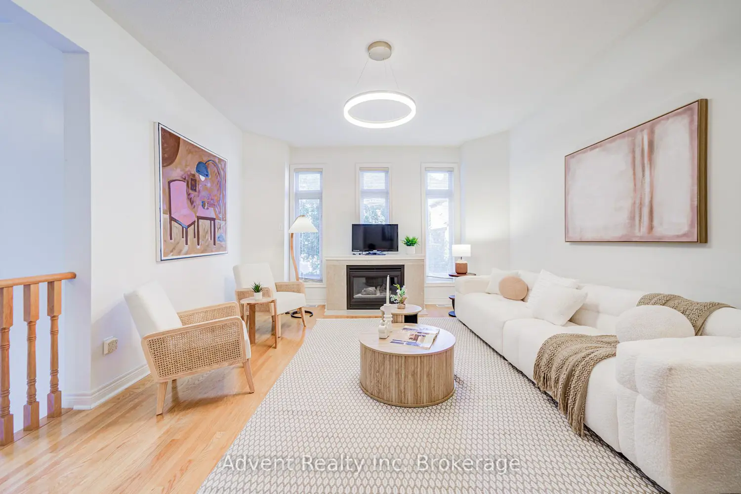 147 Frank Endean Road photo 3