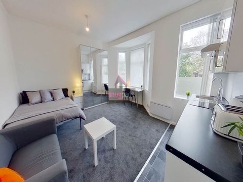Gildabrook Road, Salford, Manchester M30, Room to rent