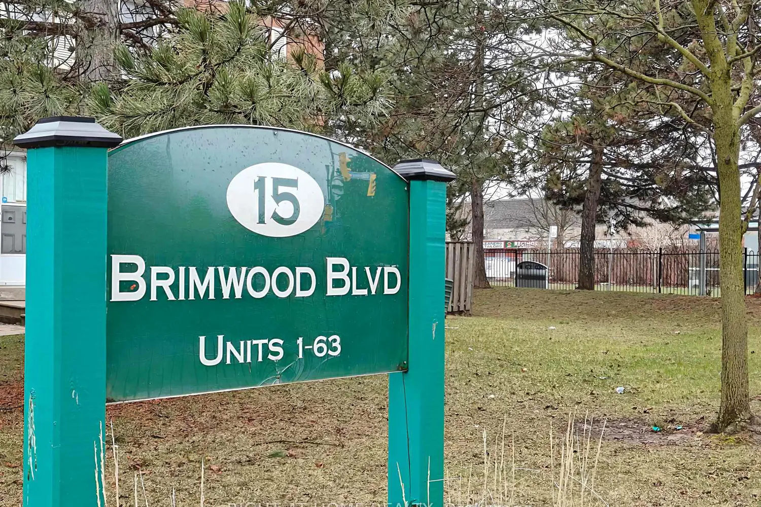 15 Brimwood Boulevard 61 photo 2