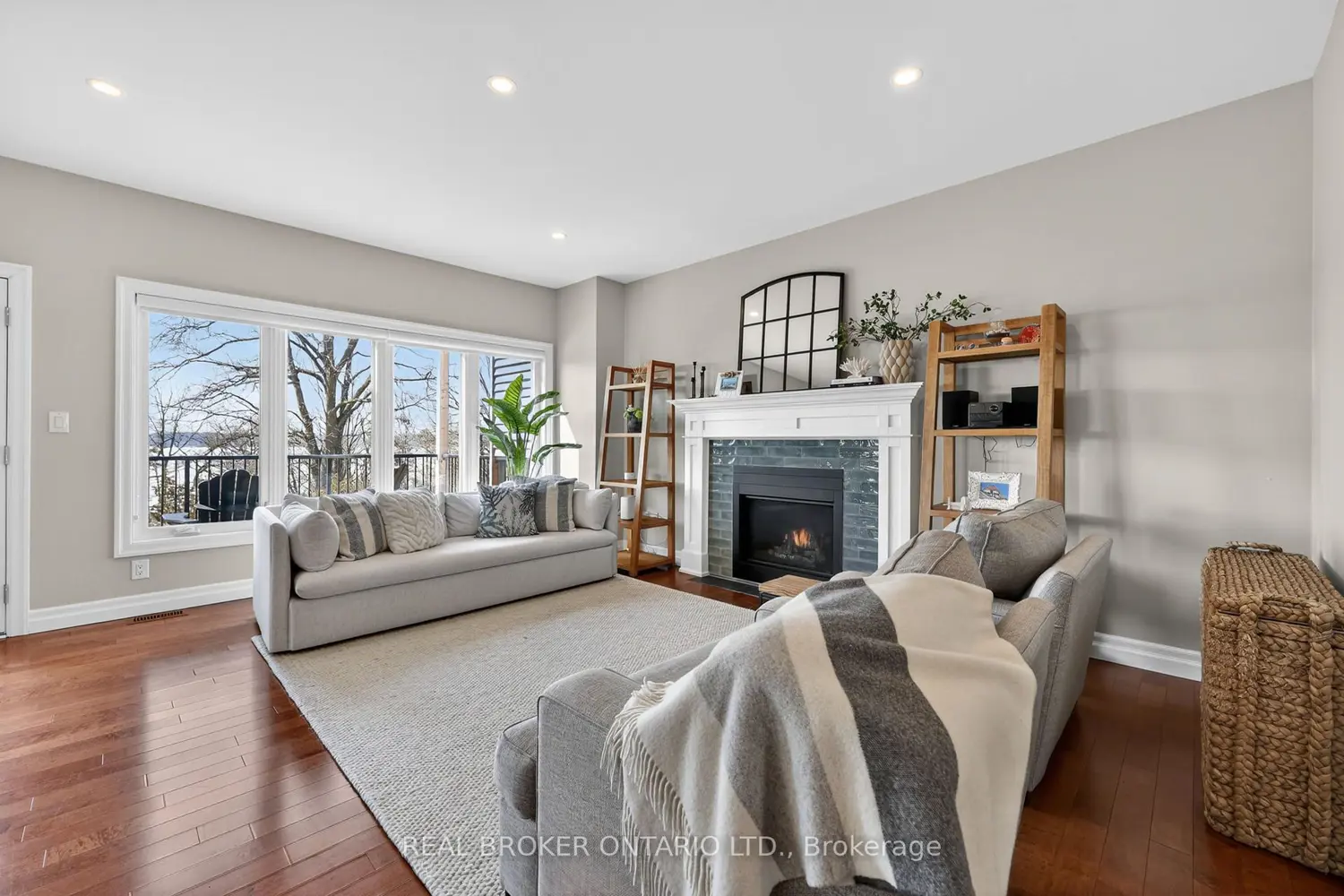187 Shanty Bay Road