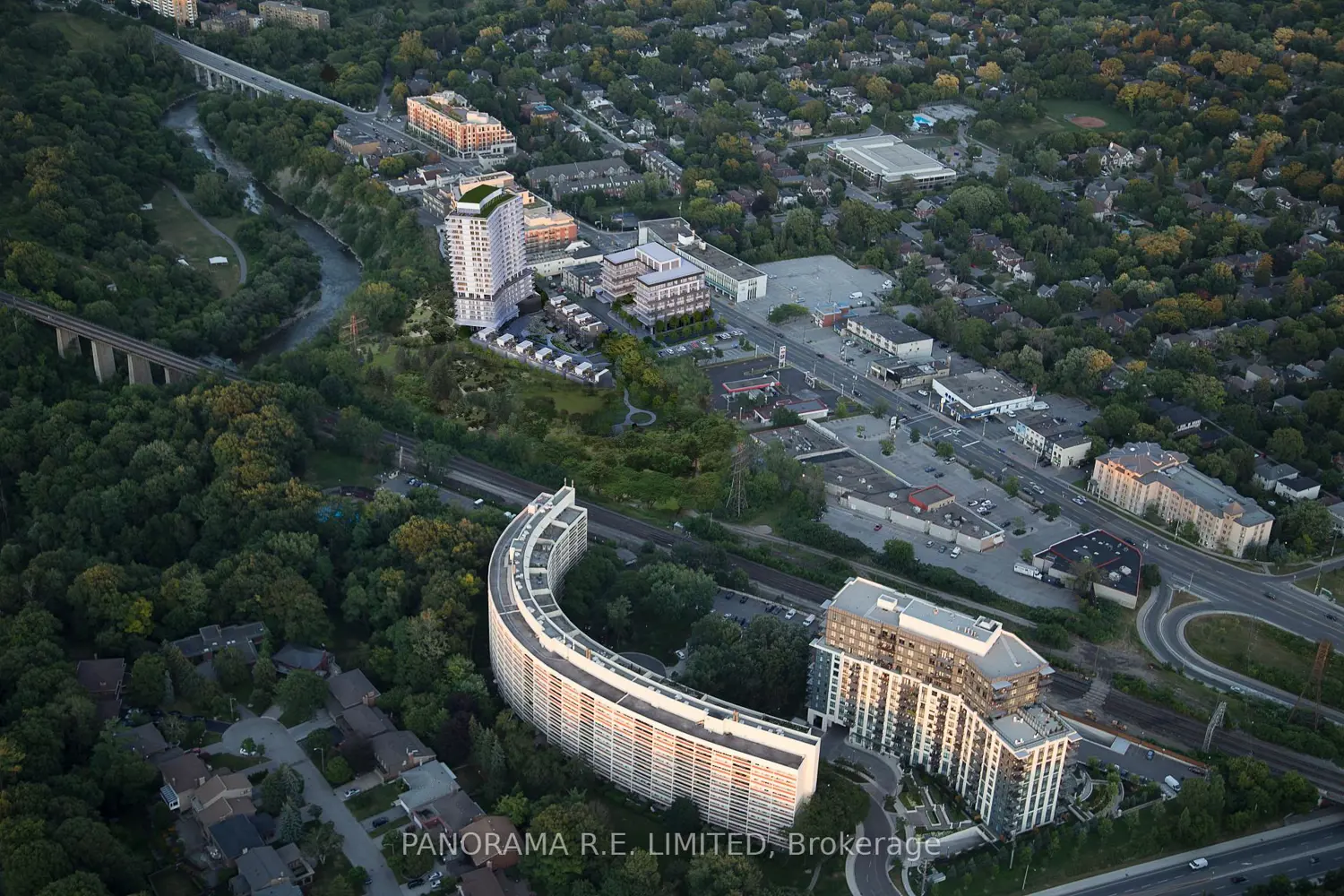 Additional image 18 of 4208 Dundas Street 802