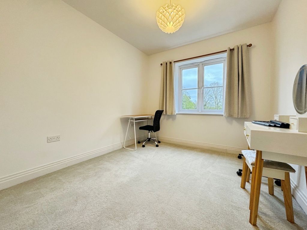 Additional image 7 of 2 bed flat for saleAspen Road, High Wycombe, Buckinghamshire HP10