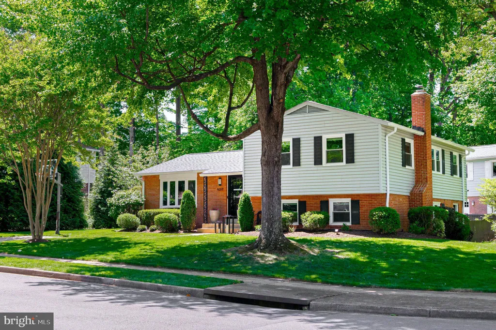 9217 Capricorn Court, Burke, VA 22015