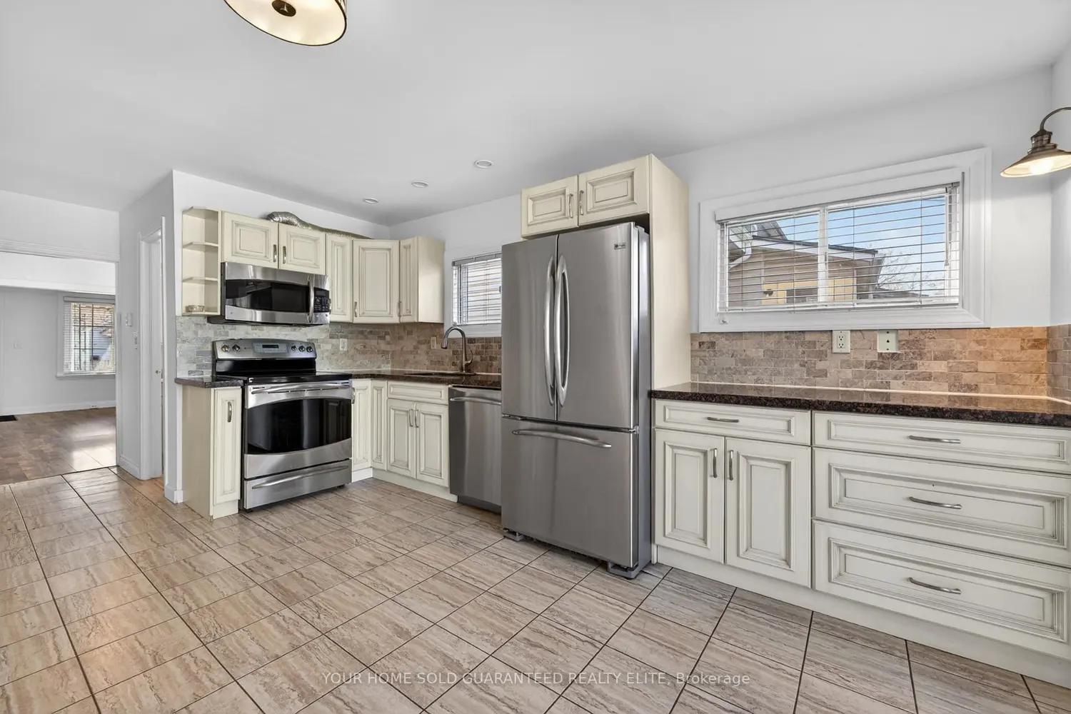 183 Paling Avenue photo 3