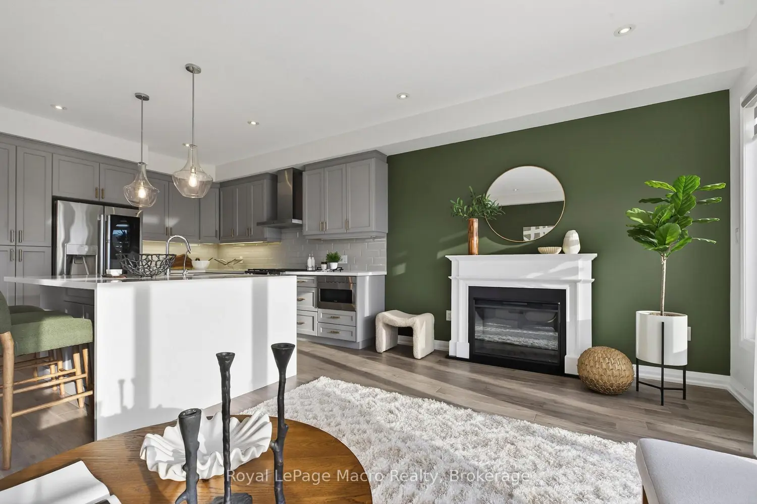 Additional image 9 of 35 Midhurst Heights #1