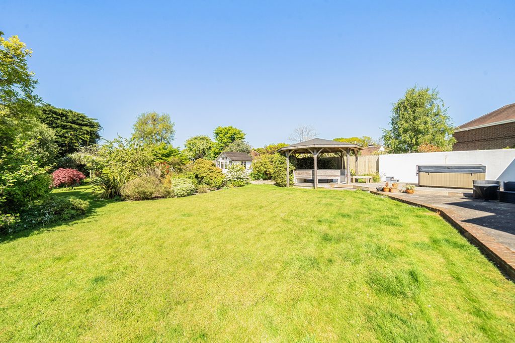 Additional image 34 of 4 bed detached house for saleSt Catherines Road, Hayling Island PO11
