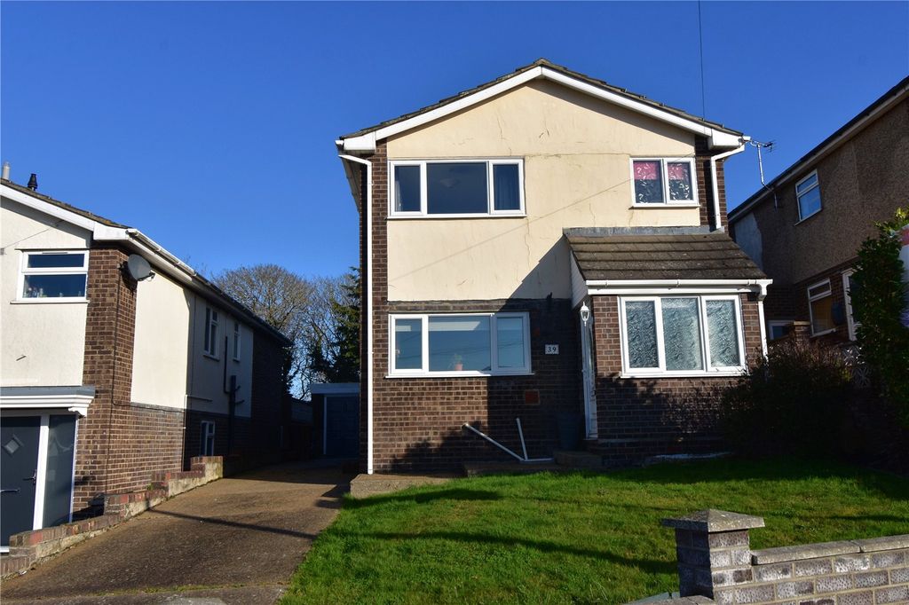 4 bed detached house for saleLarksfield Crescent, Harwich, Essex CO12