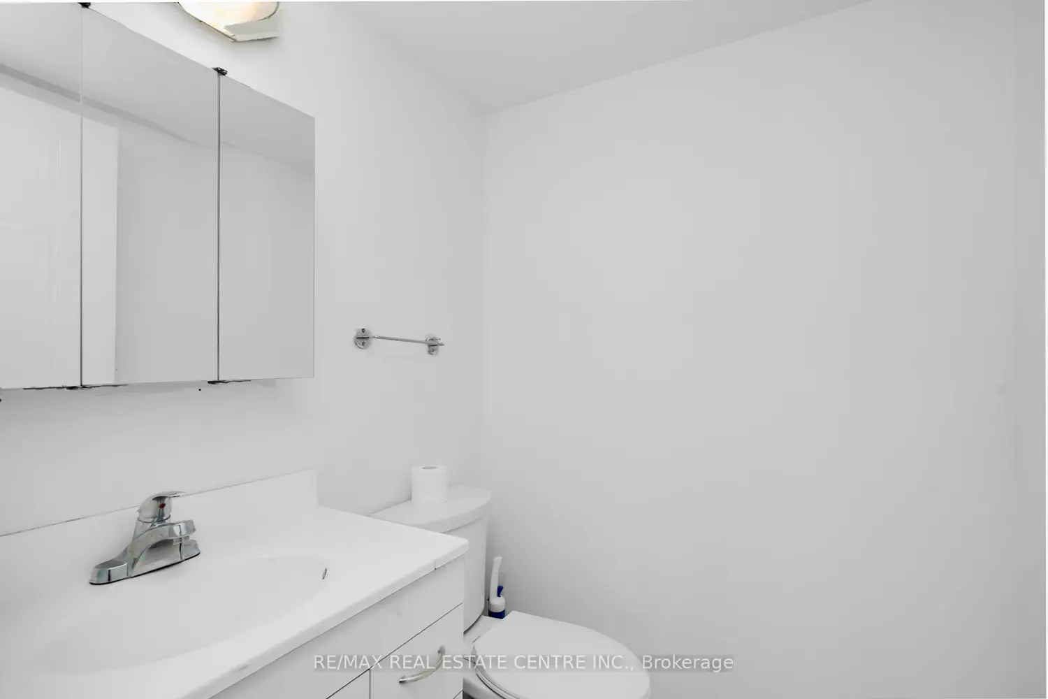 20 Mcfarlane Drive 1504 photo 5