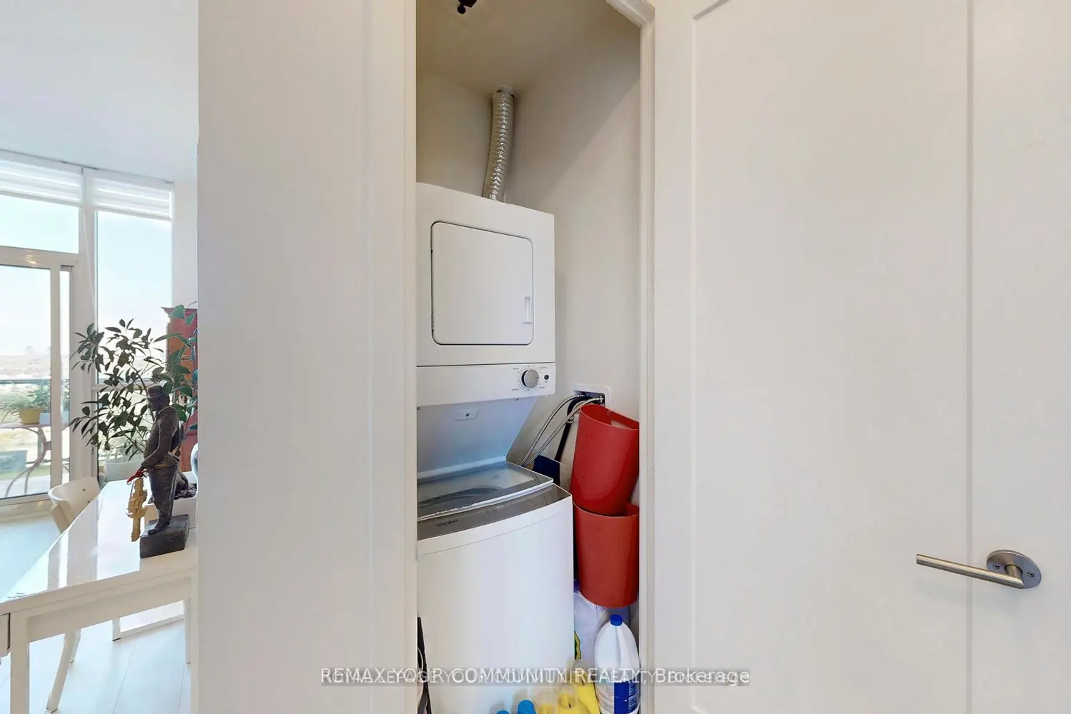 Additional image 10 of 509 Dundas Street 807