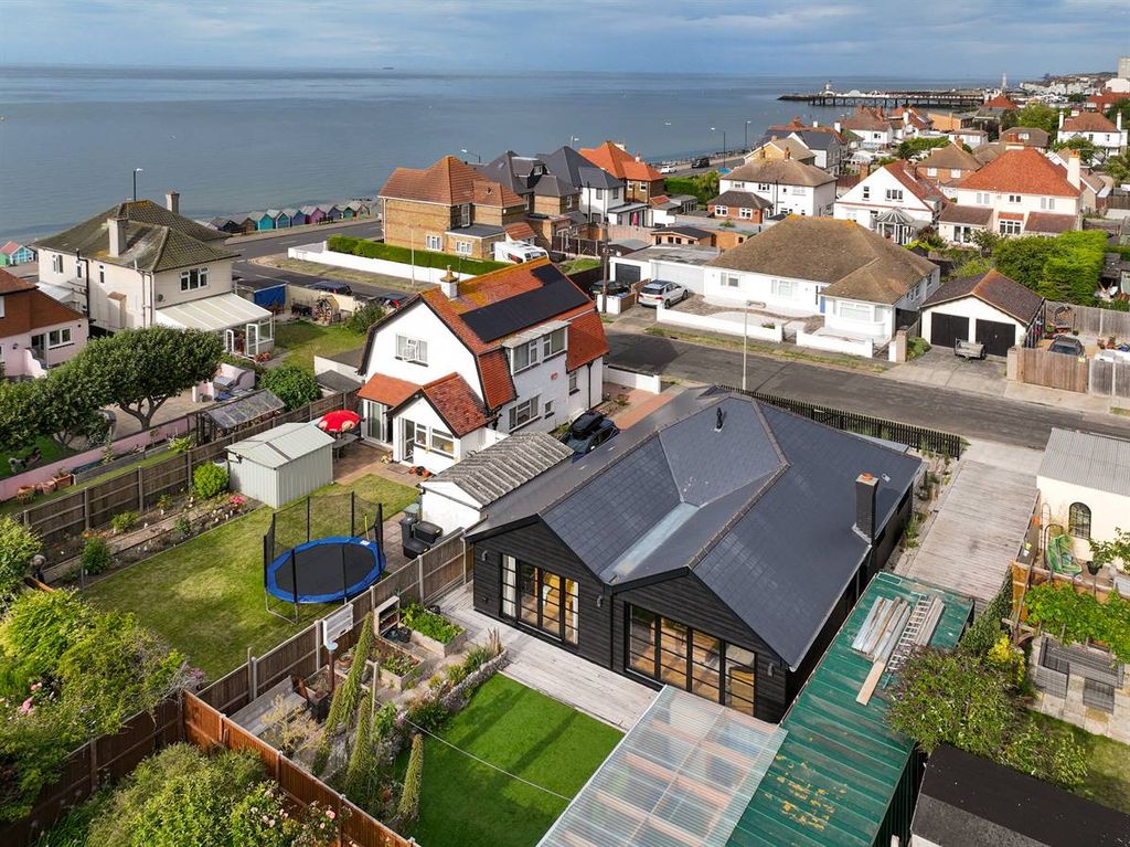 Additional image 31 of 3 bed detached bungalow for saleCentral Avenue, Herne Bay CT6