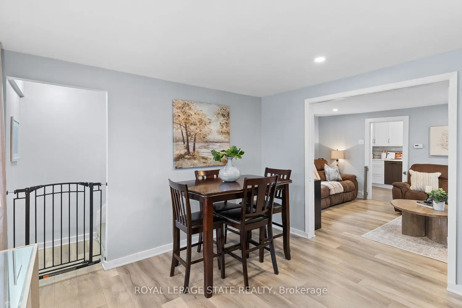 109 Wilton Avenue photo 3