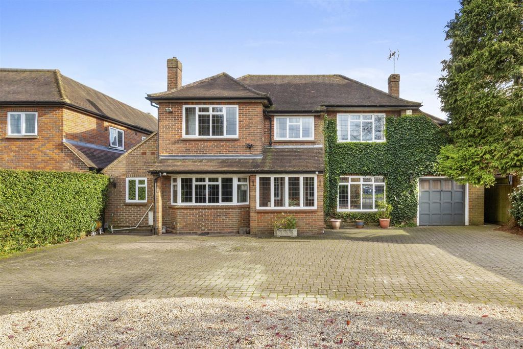 Additional image 23 of 5 bed detached house for saleMarlow Road, High Wycombe HP11