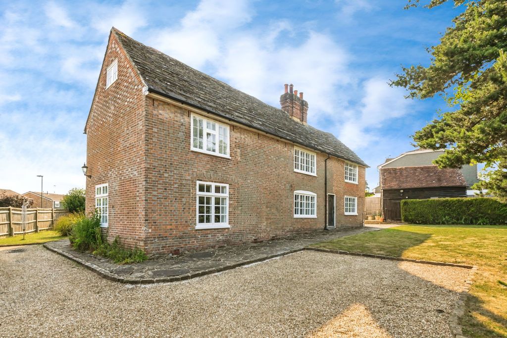 5 bed detached house for saleSouth Grove House, Horsham RH13