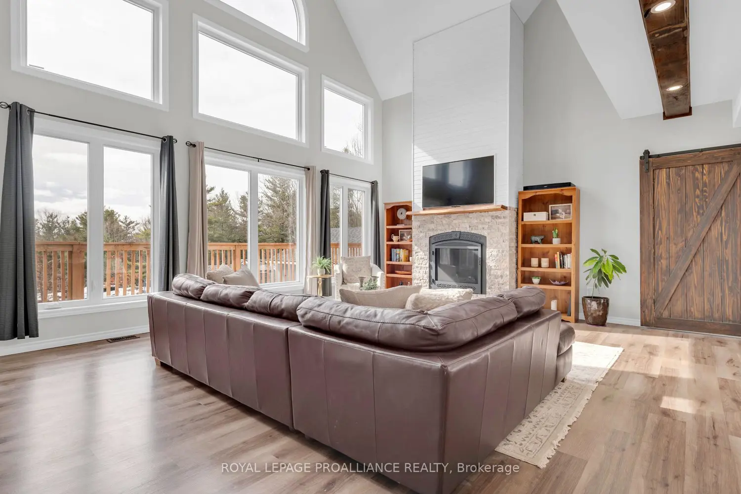 206 Fiddick Road photo 3