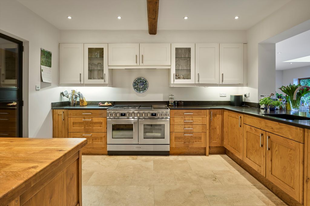Additional image 6 of 7 bed detached house for saleDerby Road, Haslemere, Surrey GU27