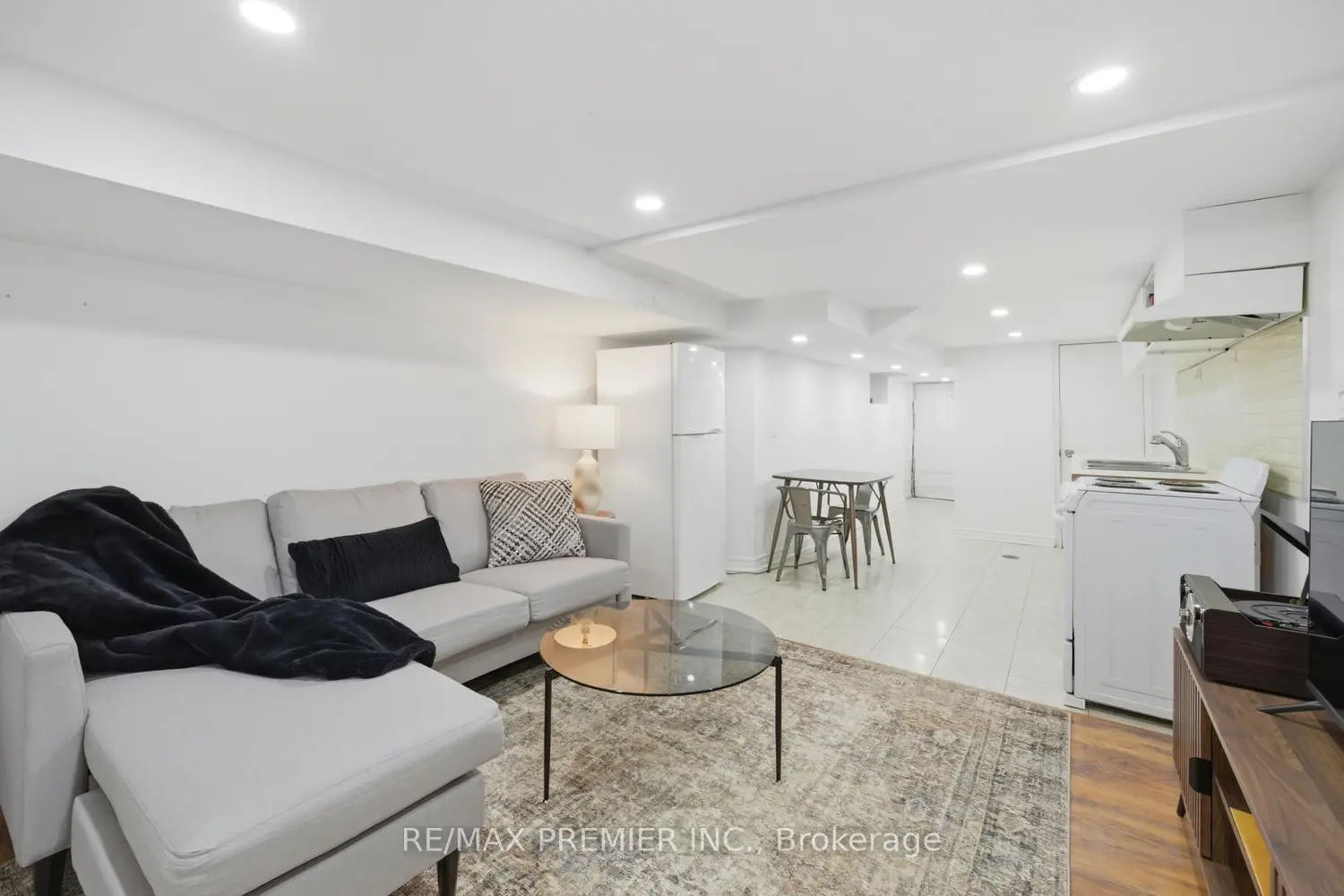 Additional image 11 of 127 Ascot Avenue