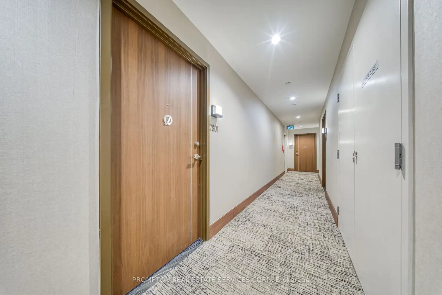 117 Mcmahon Drive 2801 photo 2
