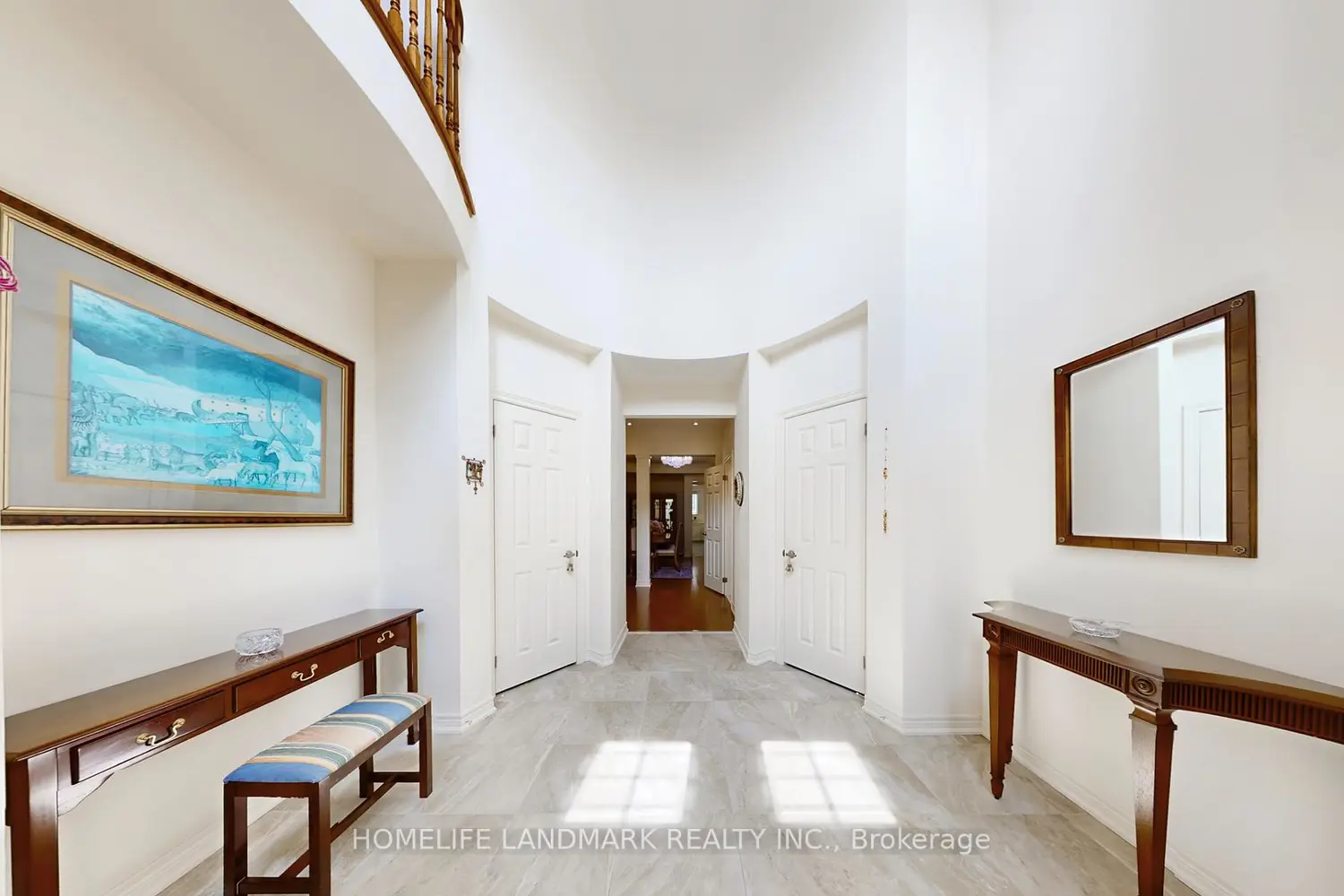 98 Fitzmaurice Drive photo 2