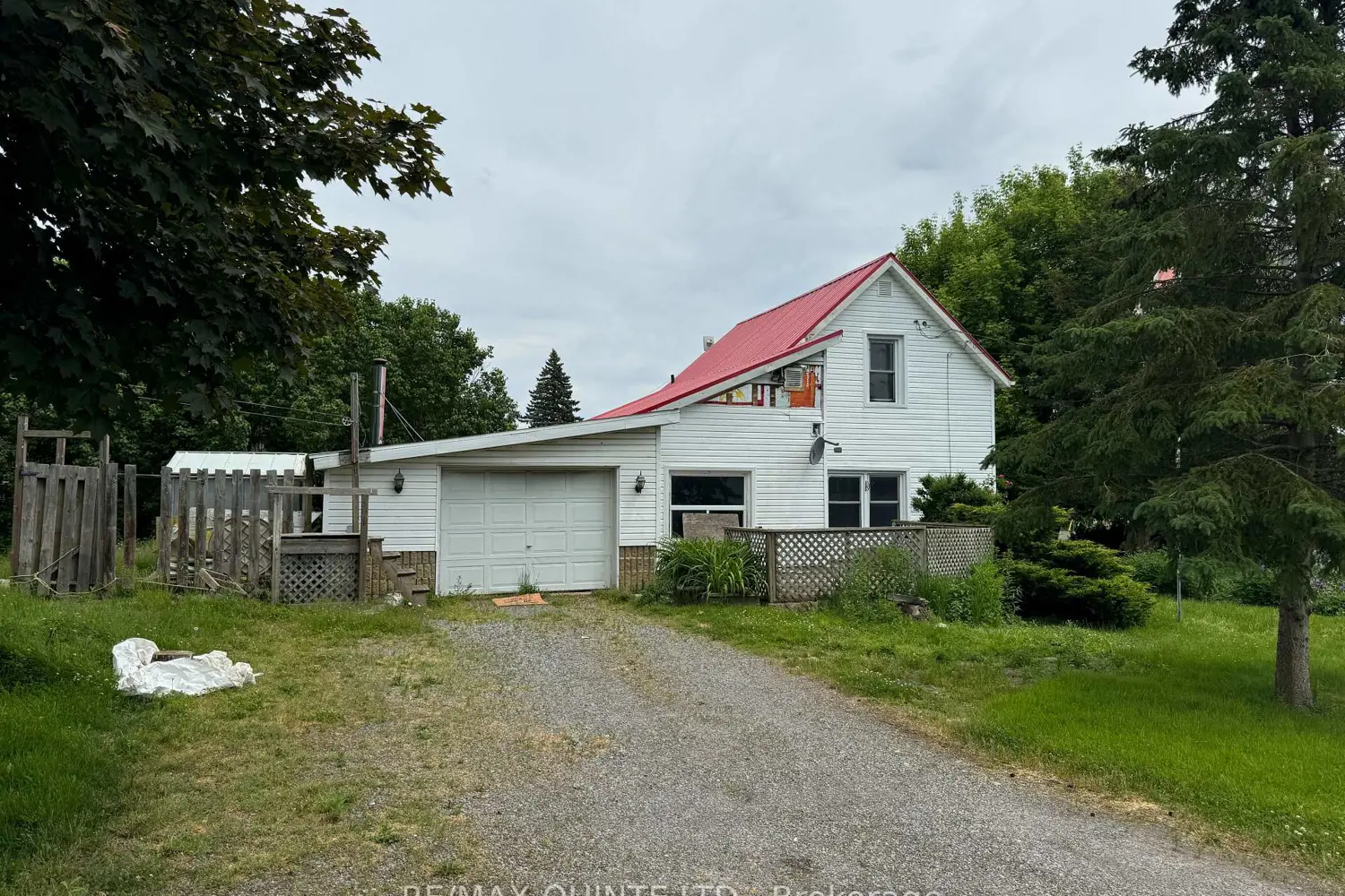 801 Old Highway 2