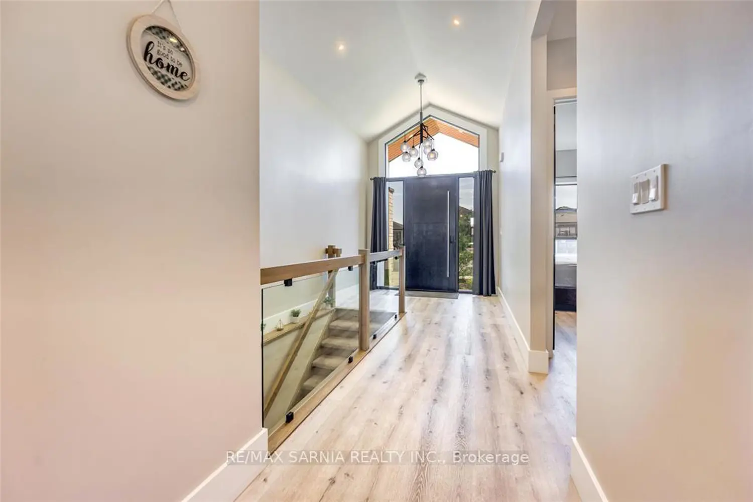 616 Mead Court photo 3