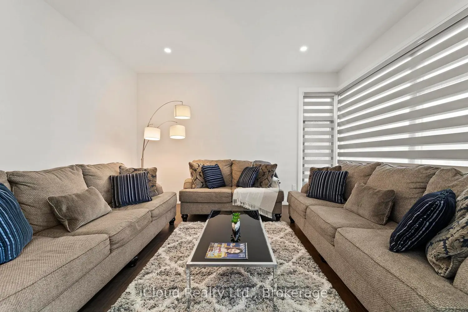 222 Cowan Court photo 3