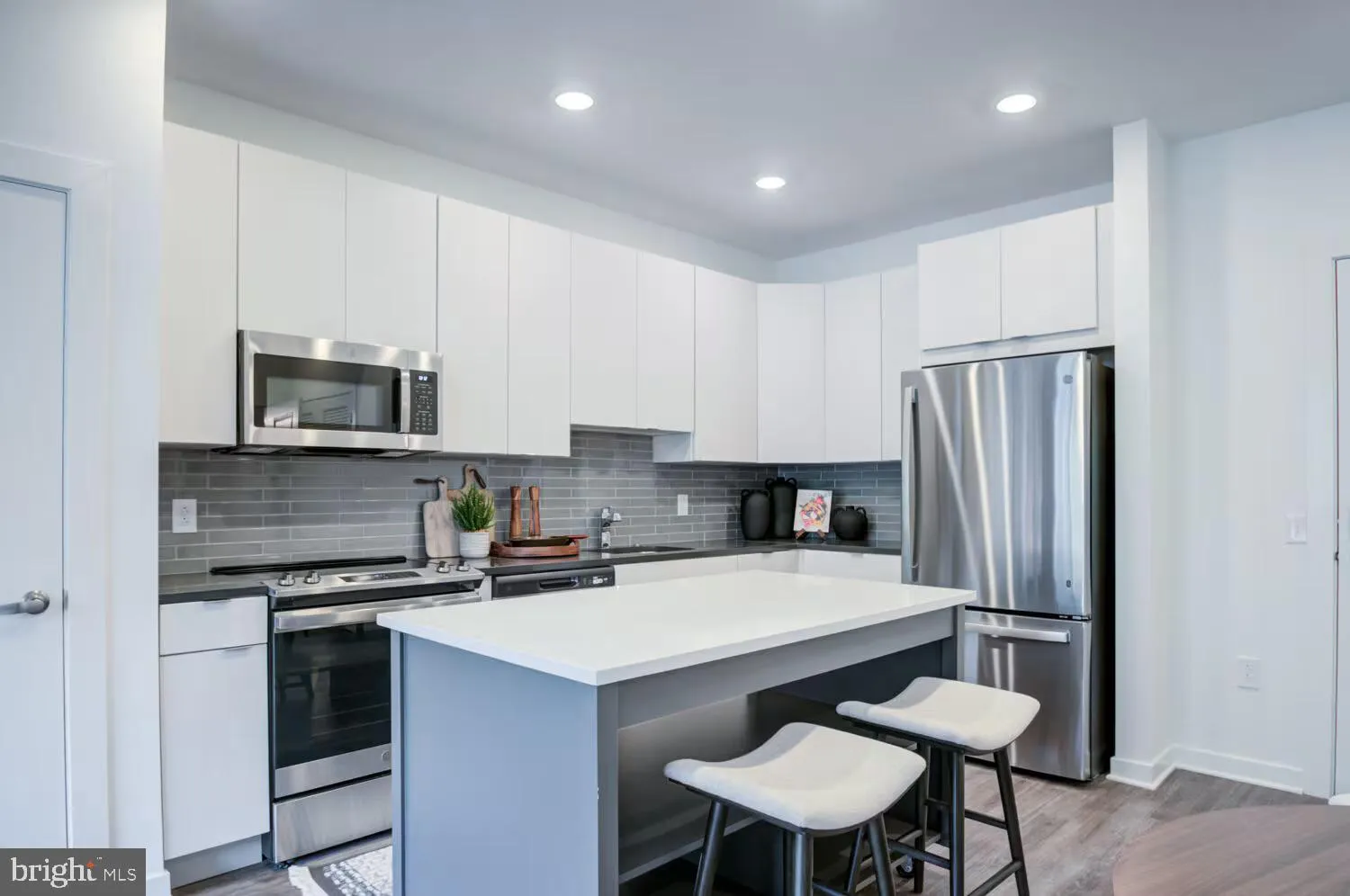 Additional image 40 of 503-29 N Columbus Boulevard Unit TOWNHOUSE + DEN Unit TOWNHOUSE, Philadelphia, PA 19123