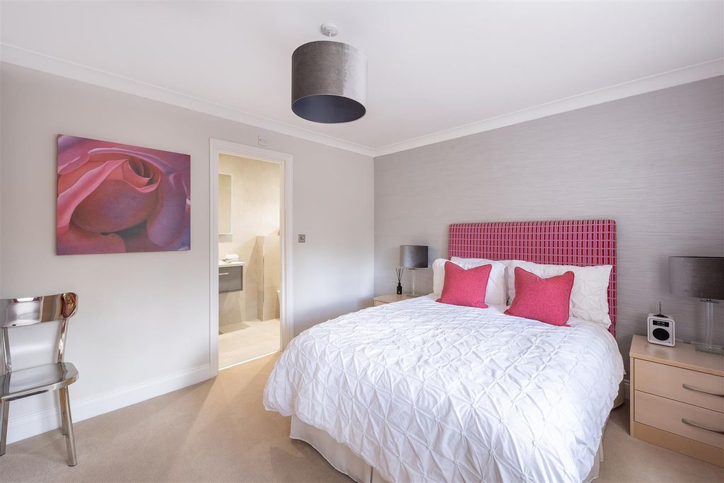 Additional image 9 of 5 bed detached house for saleBroad Oaks Close, Harpenden AL5