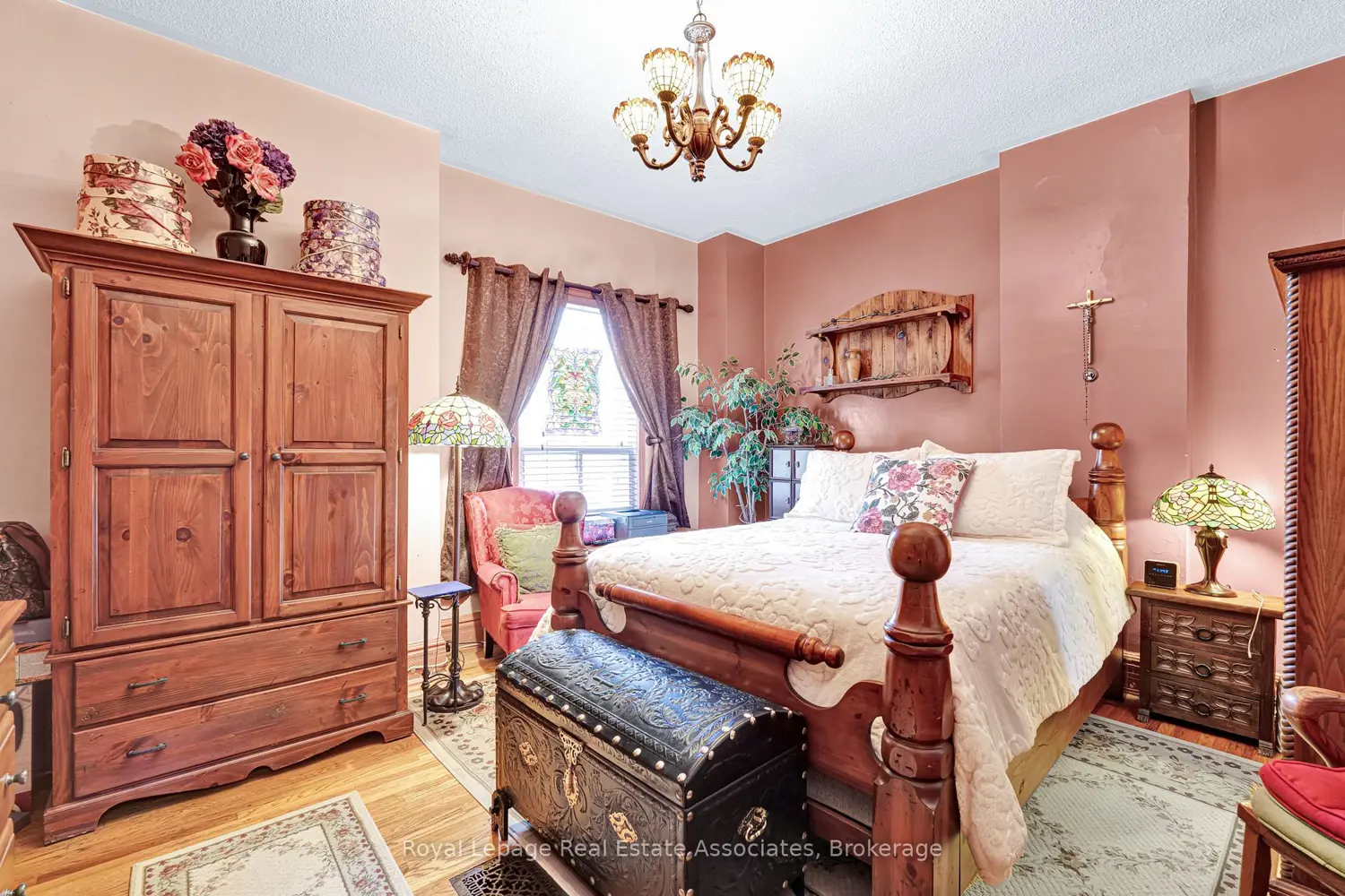 101 Dovercourt Road photo 5
