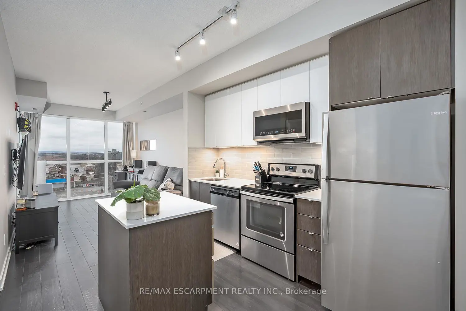5240 Dundas Street 604 photo 5