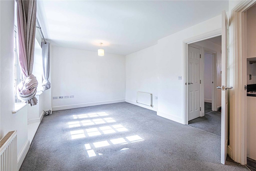 Additional image 5 of 1 bed maisonette for saleRoughdown Road, Boxmoor, Hemel Hempstead, Hertfordshire HP3