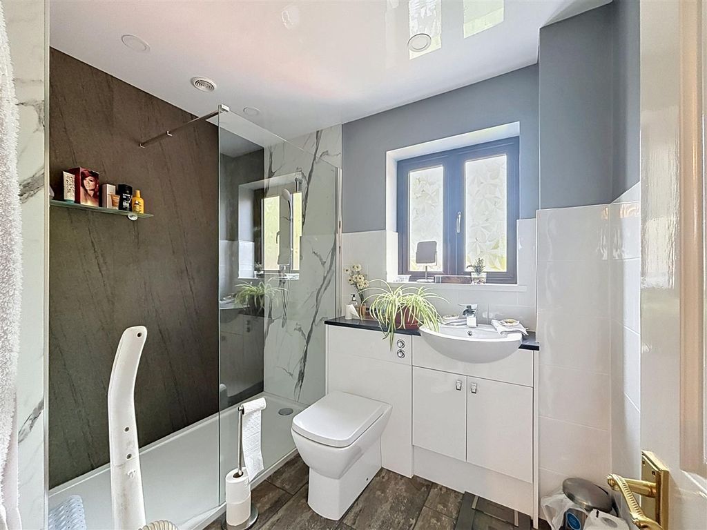 Additional image 18 of 3 bed detached house for saleCheyne Walk, Hornsea HU18